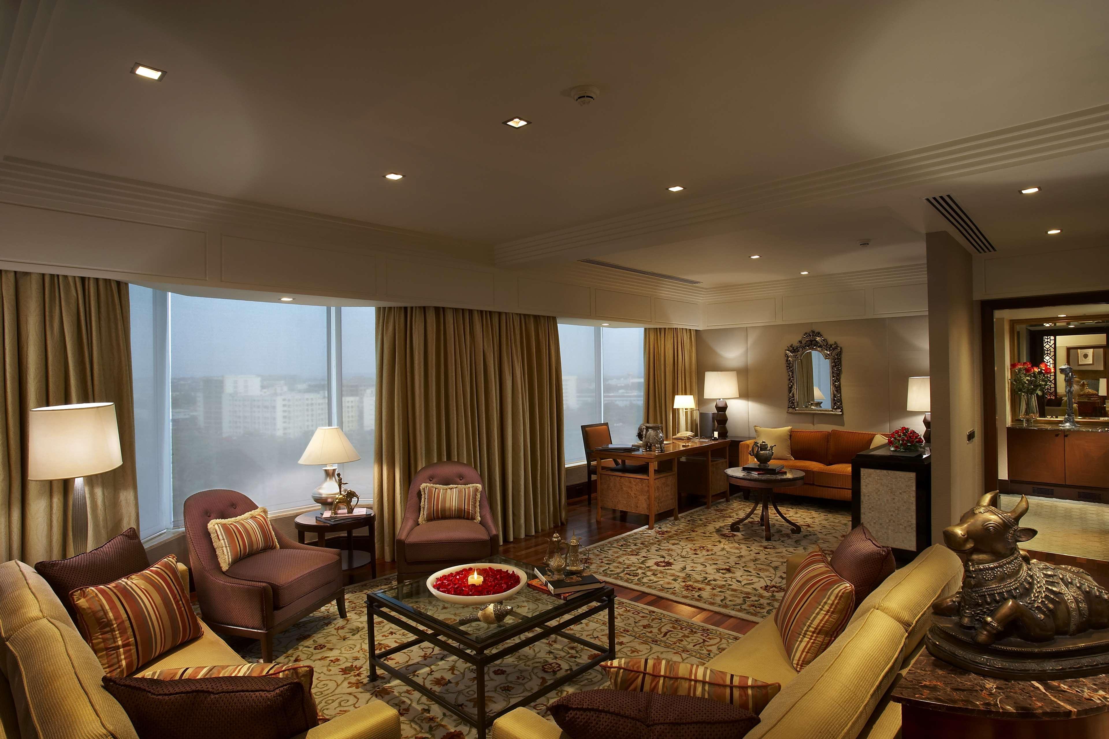 The Leela Mumbai Hotel Exterior photo A suite at the Taj Mahal Palace, Mumbai