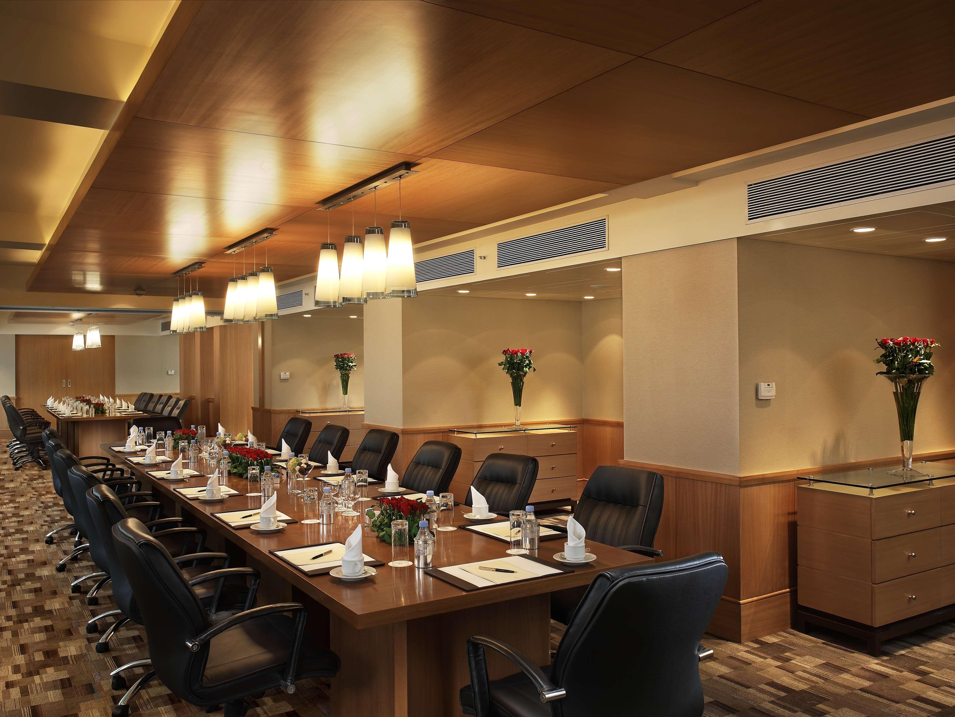 The Leela Mumbai Hotel Exterior photo Meeting room at the Taj Mahal Palace, Mumbai